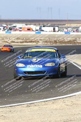 media/Jan-25-2025-CalClub SCCA (Sat) [[03c98a249e]]/Race 4/